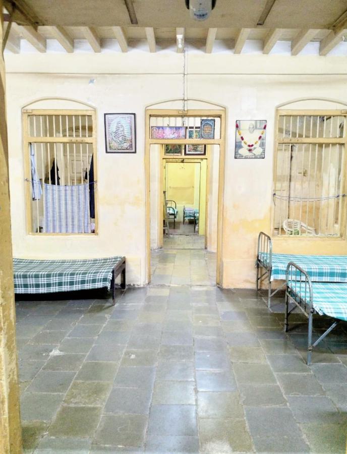 New Joshi Lodging House Hostel - Mumbai — Photos 3